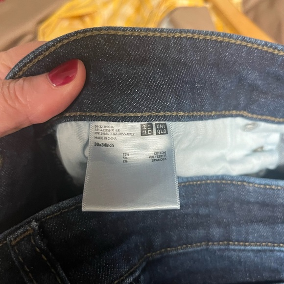 Uniqlo Men’s Dark Denim Skinny Tapered Liw Rise Ultra Stretch Jeans SZ 38 X 34 - Picture 7 of 8